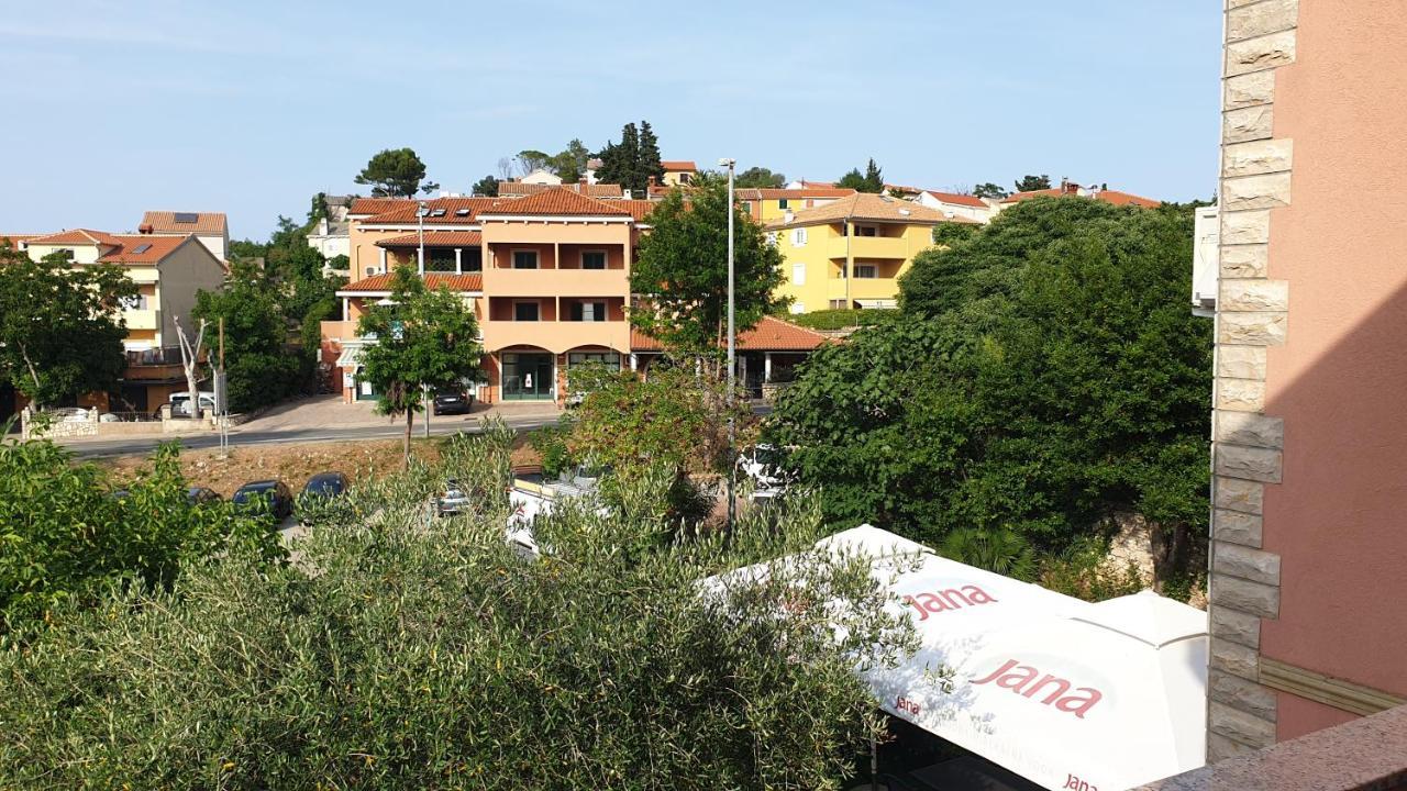 Apartments Rosa Mali Losinj Exterior photo